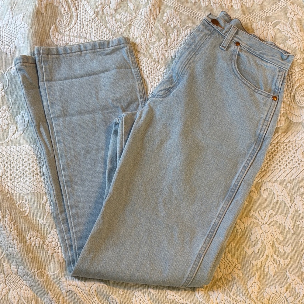Wrangler Women's Light Blue Straight Leg Jeans